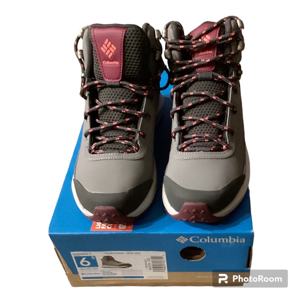 NWT- Box included. Columbia Trailstorm Peak boots. Gray w/pink. 6.5 women’s